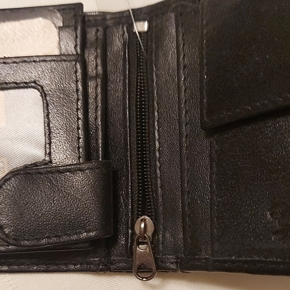 Black Leather Wallet - Picture 7 of 10